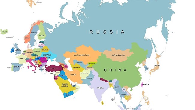 موافقت‌نامه تجارت آزاد ایران و اتحادیه اقتصادی اوراسیا از اردیبهشت ۱۴۰۴ به اجرا آمده، اما خریدار روس، قزاق، بلاروس، قرقیز یا ارمنی فقط وقتی تعرفه ترجیحی می‌پردازد که محموله با گواهی مبدا معتبر برسد. این راهنما، بر پایه متن رسمی قواعد مبدا و فرم CT-3 منتشرشده در سایت کمیسیون اقتصادی اوراسیا، گام‌های گرفتن و استفاده از این گواهی را توضیح می‌دهد.